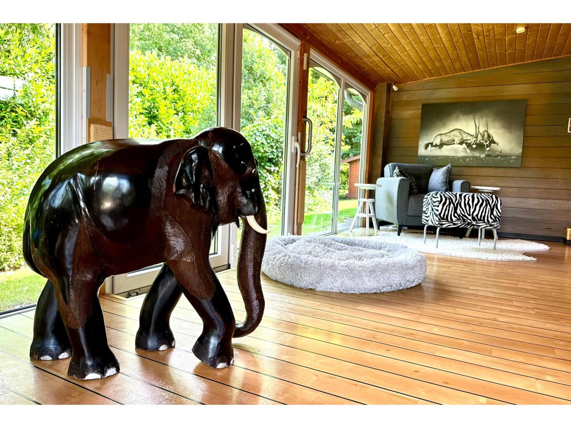 Lodge Of Africa - Einzigartige Themenzimmer, Eingezaeunten Garten, Sauna, Whirlpool & Kamin, Hunde Willkommen, Gasgrill, Voll Ausgestattete Kueche, Grosser Essbereich, Hamburg & Stade In Der Naehe Twielenfleth Экстерьер фото